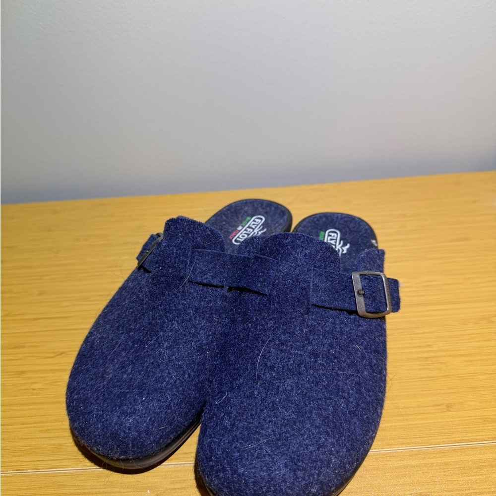 Womens Felt Mule Clogs in Navy Blue - Slip-On Comfort